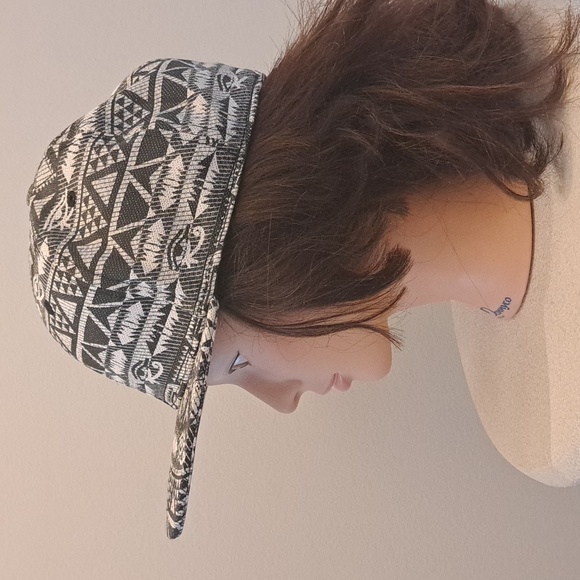 H&M hat - Picture 5 of 12